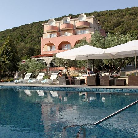 קרניצה Hotel Carmen מראה חיצוני תמונה