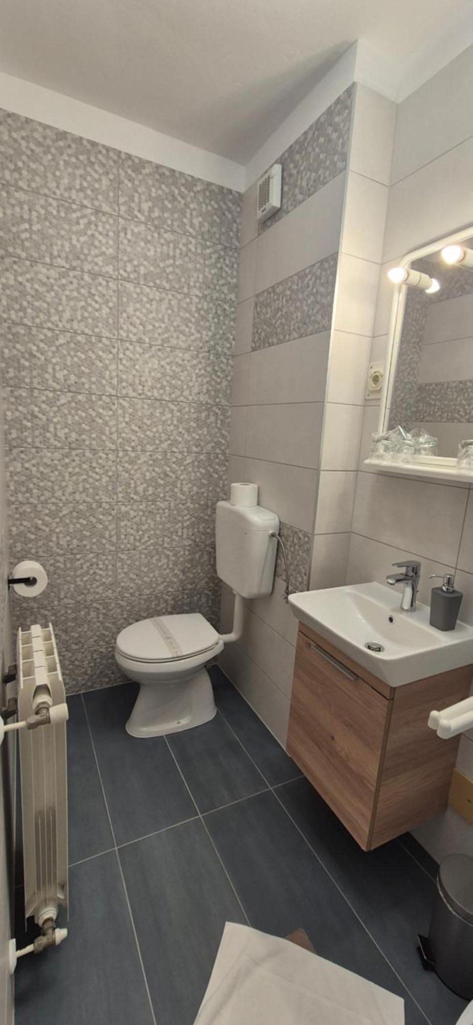 קרניצה Hotel Carmen מראה חיצוני תמונה